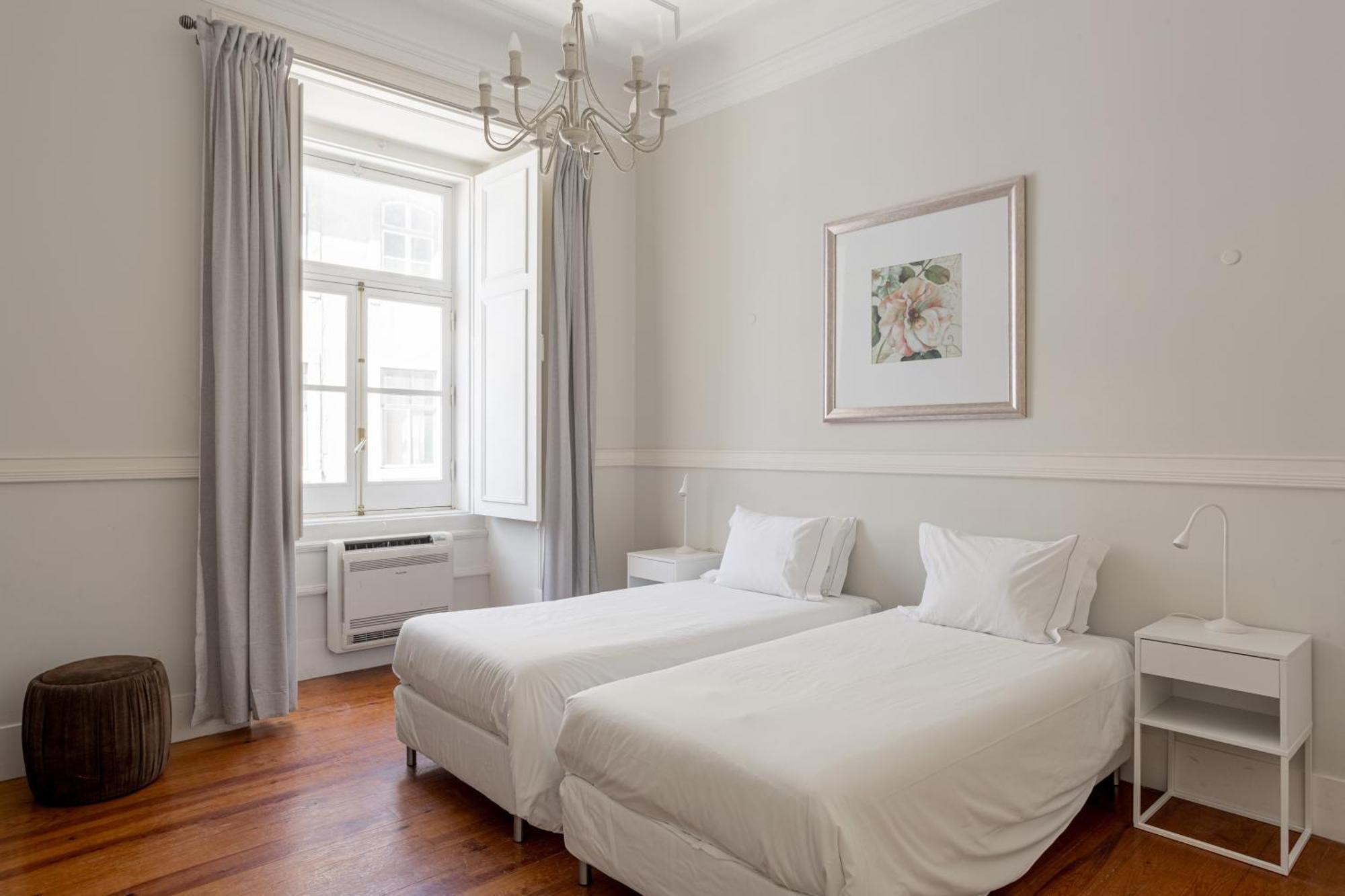 Joivy Downtown City Apartments Lisbona Esterno foto