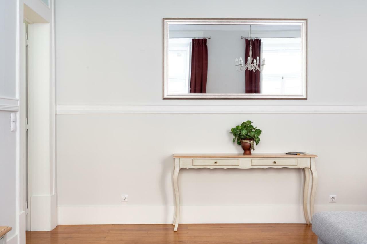Joivy Downtown City Apartments Lisbona Esterno foto